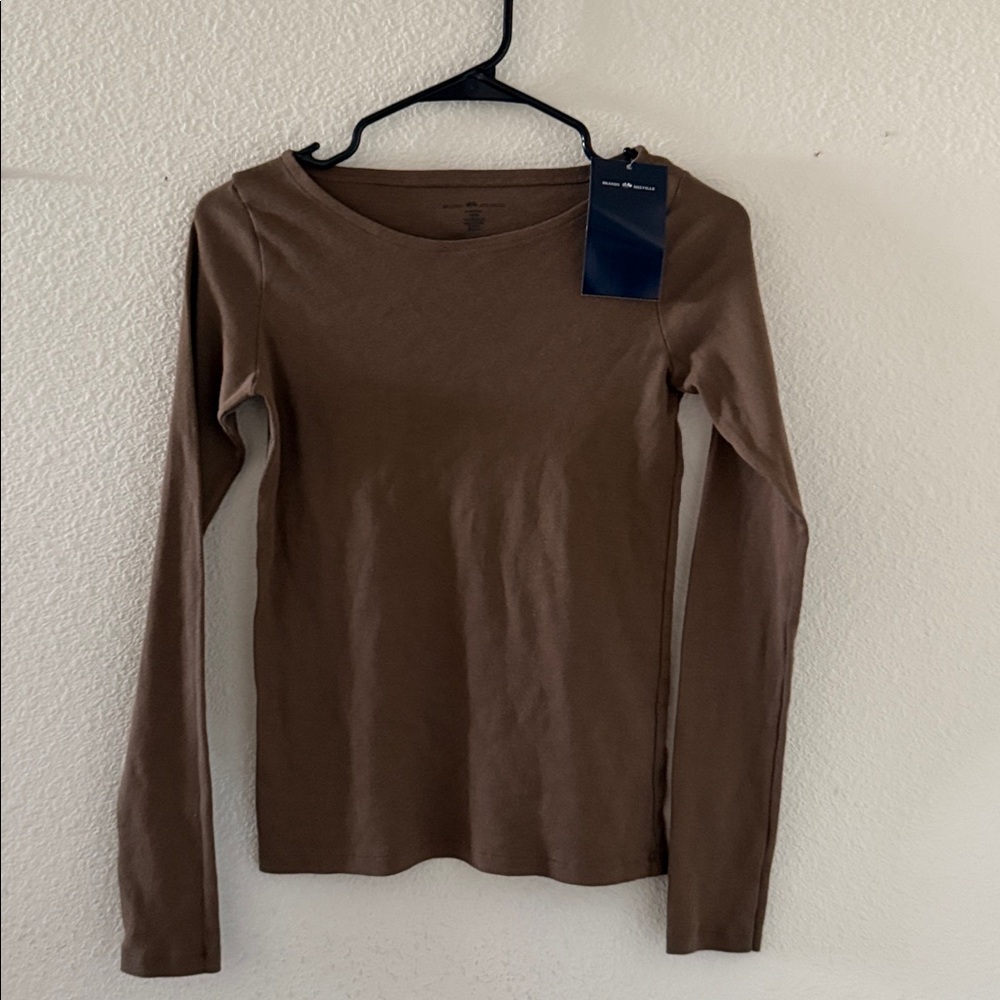 Brandy melville brown Catalina top